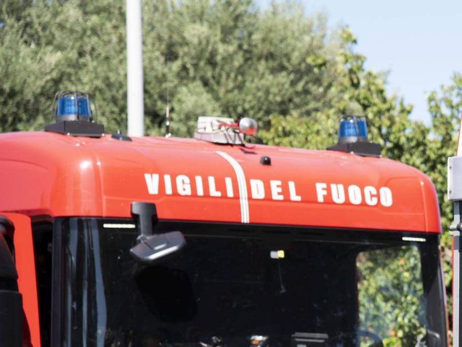 Agrigento, salva genitori e figlie da un’incendio in casa ma muore carbonizzato