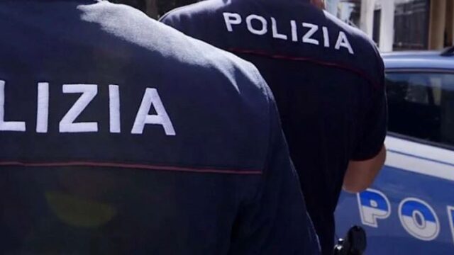 Benevento, litiga con motociclista e aggredisce con calci e pugni un commissario della Polizia: arrestato 59enne – NTR24.TV