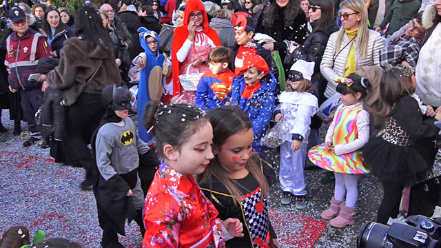 Carnevale a Benevento: tanti bambini per la festa in maschera alla Villa Comunale – NTR24.TV