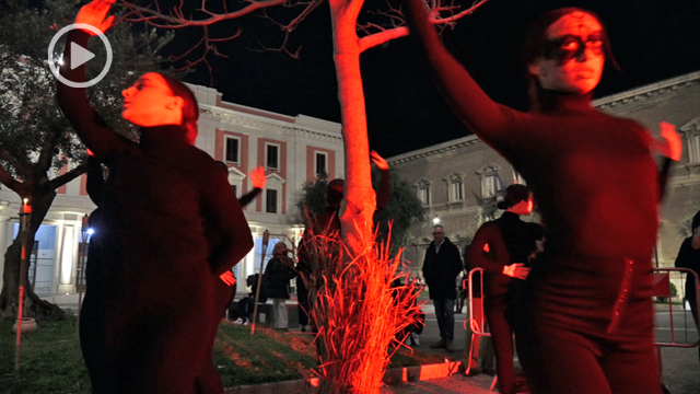 Tantissimi nel centro storico di Benevento per ‘Janara’, week end di streghe e magia – NTR24.TV