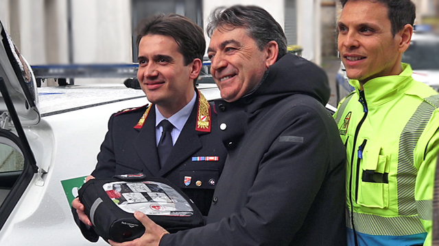Benevento sempre più cardioprotetta: defibrillatore a bordo di un’auto della Municipale – NTR24.TV