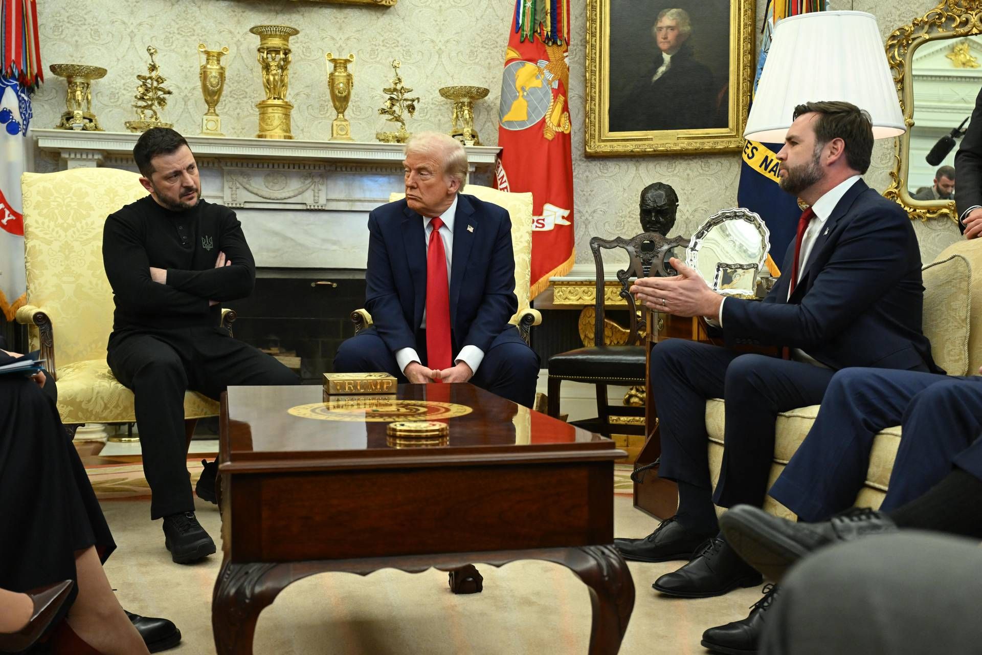 Trump-Zelensky, il video della lite al Var e l’insulto a Vance