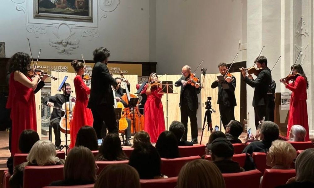 L’Orchestra Accademia di Santa Sofia incanta Roma, Napoli e Benevento con un omaggio a John Williams e Steven Spielberg – NTR24.TV