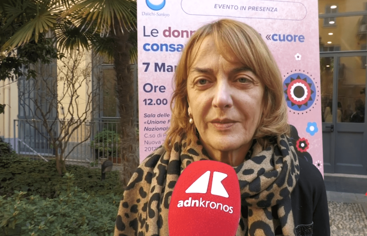 Cause cardiovascolari per 46% morti donne e 38% uomini