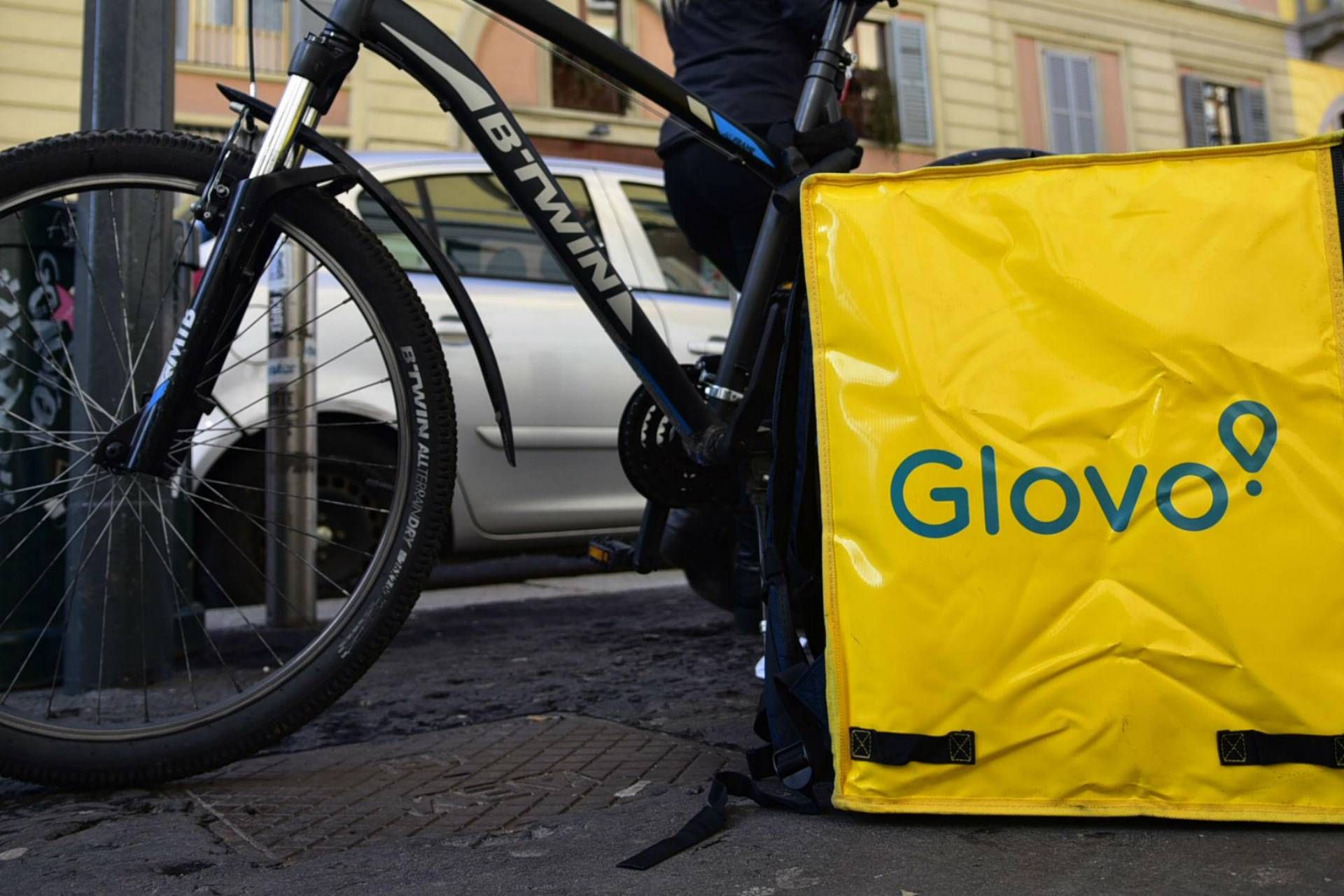 Palermo, sciopero a oltranza dei rider: “Sottopagati e spesso aggrediti”