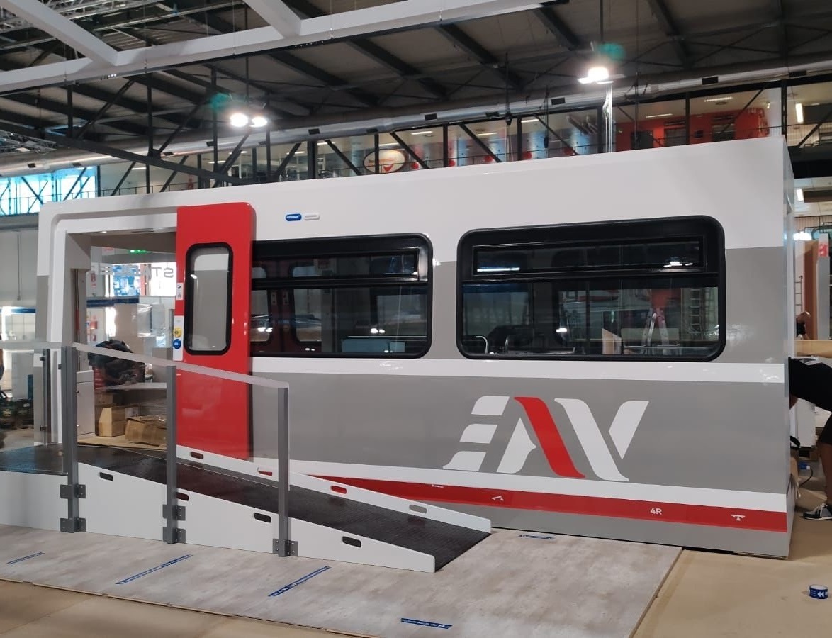 Treno in tilt, paura a bordo