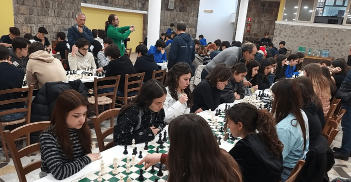 Le studentesse del “Galilei-Vetrone” qualificate alle finali nazionali di scacchi – NTR24.TV
