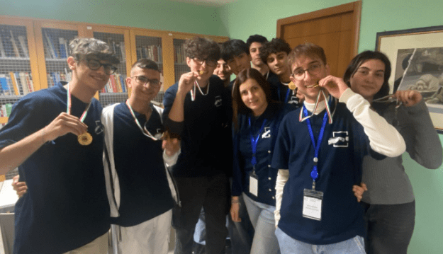 Benevento, il liceo scientifico ‘Rummo’ alle finali nazionali di scacchi – NTR24.TV