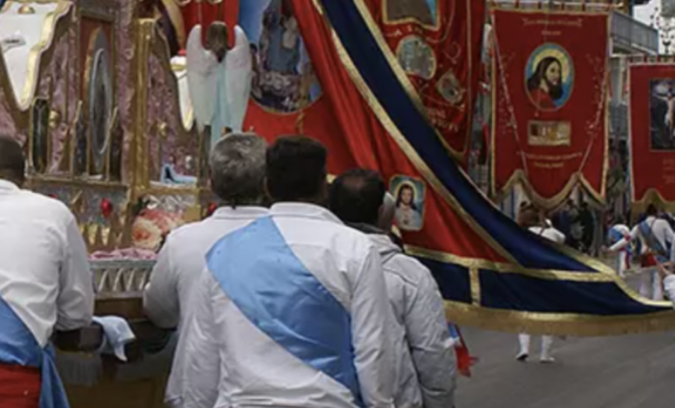 Napoli, lite tra donne alla processione della Settimana Santa