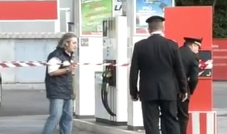 Dramma in strada, si ferma per fare rifornimento e viene ucciso tra i clienti