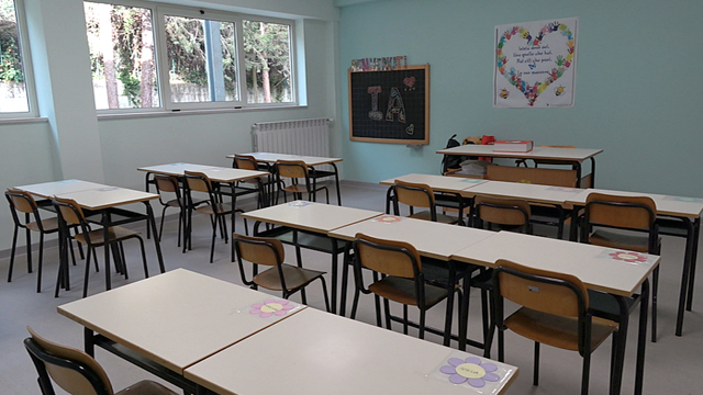 Cattivi odori alla scuola Pacevecchia, l’opposizione: “Convocare Consiglio Comunale aperto” – NTR24.TV