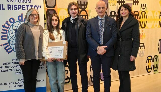 Rotary, Angelica Cecchetti di Forchia si aggiudica il primo premio al concorso nazionale ‘Legalità e Cultura dell’Etica’ – NTR24.TV