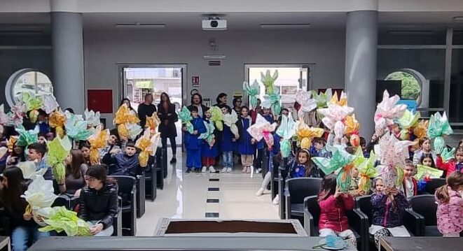 Paupisi, l’amministrazione comunale regala un Uovo di Pasqua agli alunni del paese – NTR24.TV