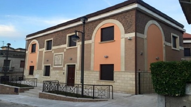 Sant’Angelo a Cupolo, gli sospendono assegno di inclusione e aggredisce dipendente comunale: arrestato 51enne – NTR24.TV