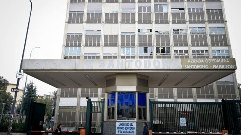 Santobono, eccezionale intervento salva la vita a un 17enne: asportato raro aneurisma vena cava-renale con tecnica mininvasiva