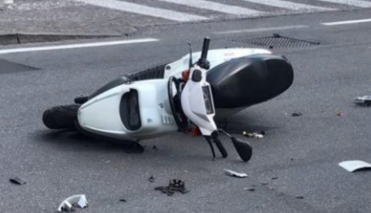 Lutto nel Napoletano: 34enne perde la vita in scontro fatale con una Smart