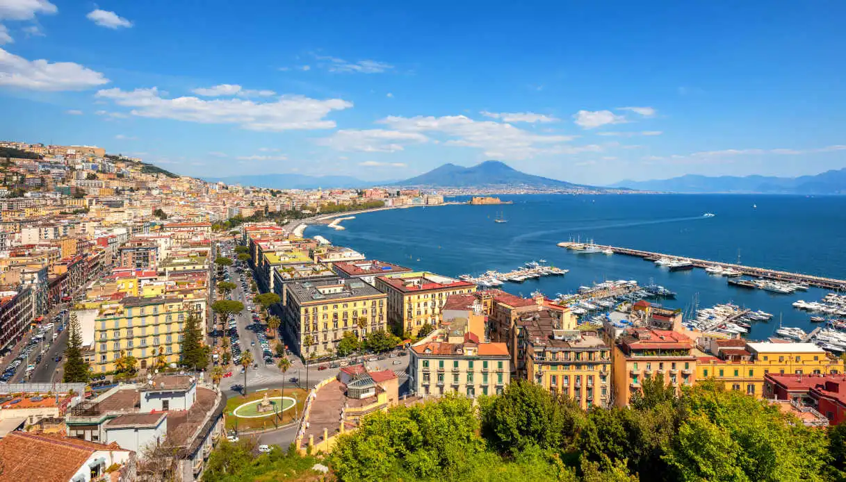 Napoli, qualità della vita basso: indici sconfortanti per bambini e giovani