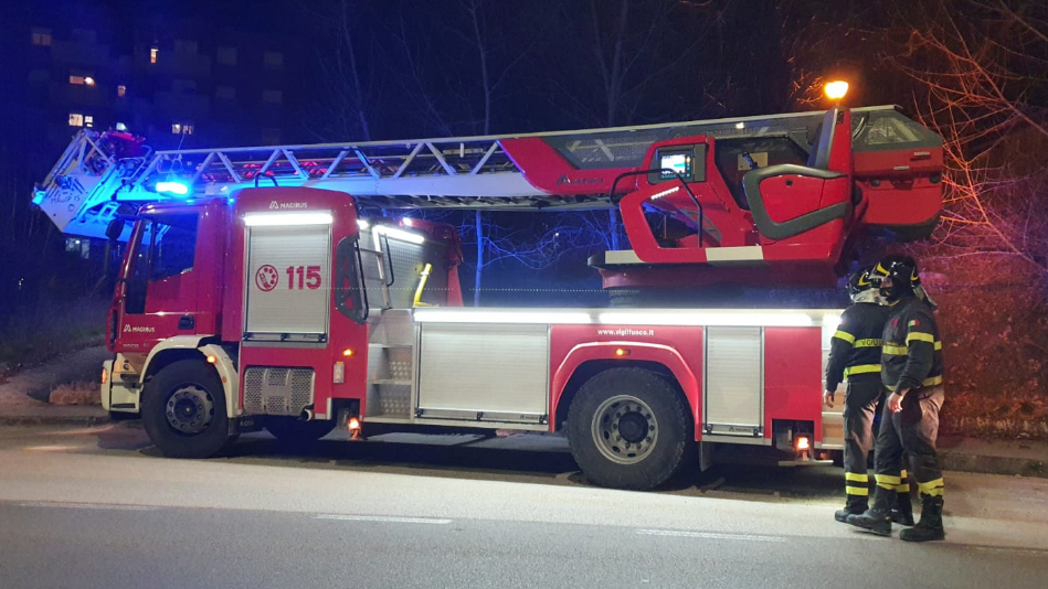 Morcone, tragico scontro frontale tra auto sulla statale 87: un morto e un ferito – NTR24.TV