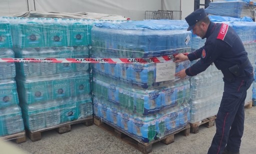 Telese, in un supermarket sequestrate 4mila bottiglie d’acqua in cattivo stato di conservazione – NTR24.TV