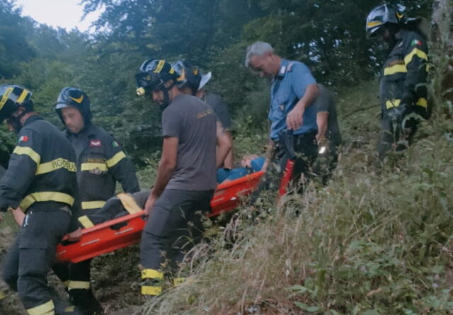 Sant’Agata dei Goti, ciclista cade in un dirupo: intervento dei Vigili del Fuoco – NTR24.TV