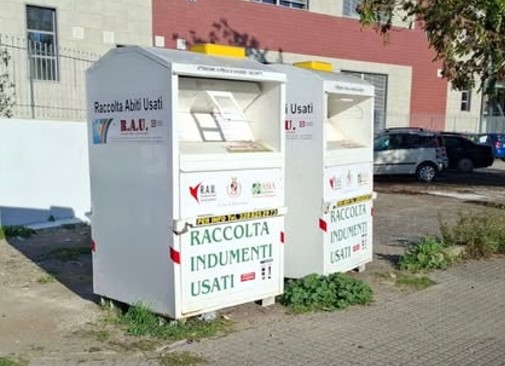 Contrada Olivola, l’area esterna dell’ex Geripa affidata per 6 mesi ad Asia come deposito dei vecchi contenitori di abiti usati – NTR24.TV