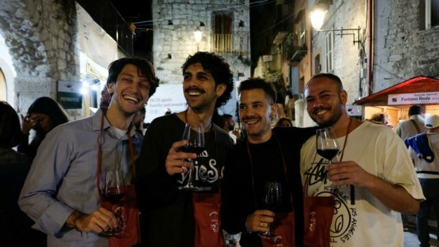 Guardia Sanframondi, successo per la prima serata di Vinalia – NTR24.TV