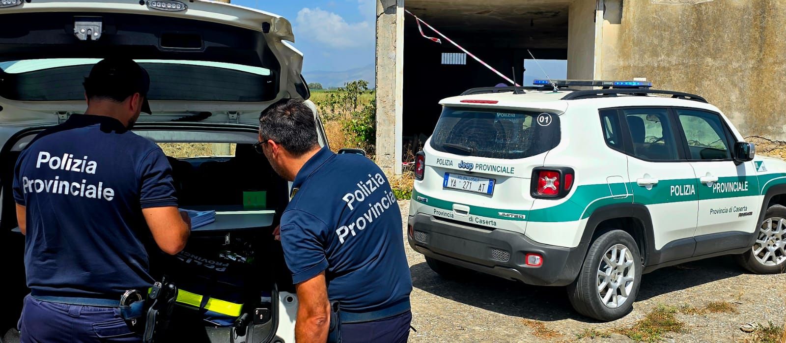 CANCELLO ED ARNONE, LA POLIZIA PROVINCIALE SEQUESTRA DUE DISCARICHE ABUSIVE DI AMIANTO