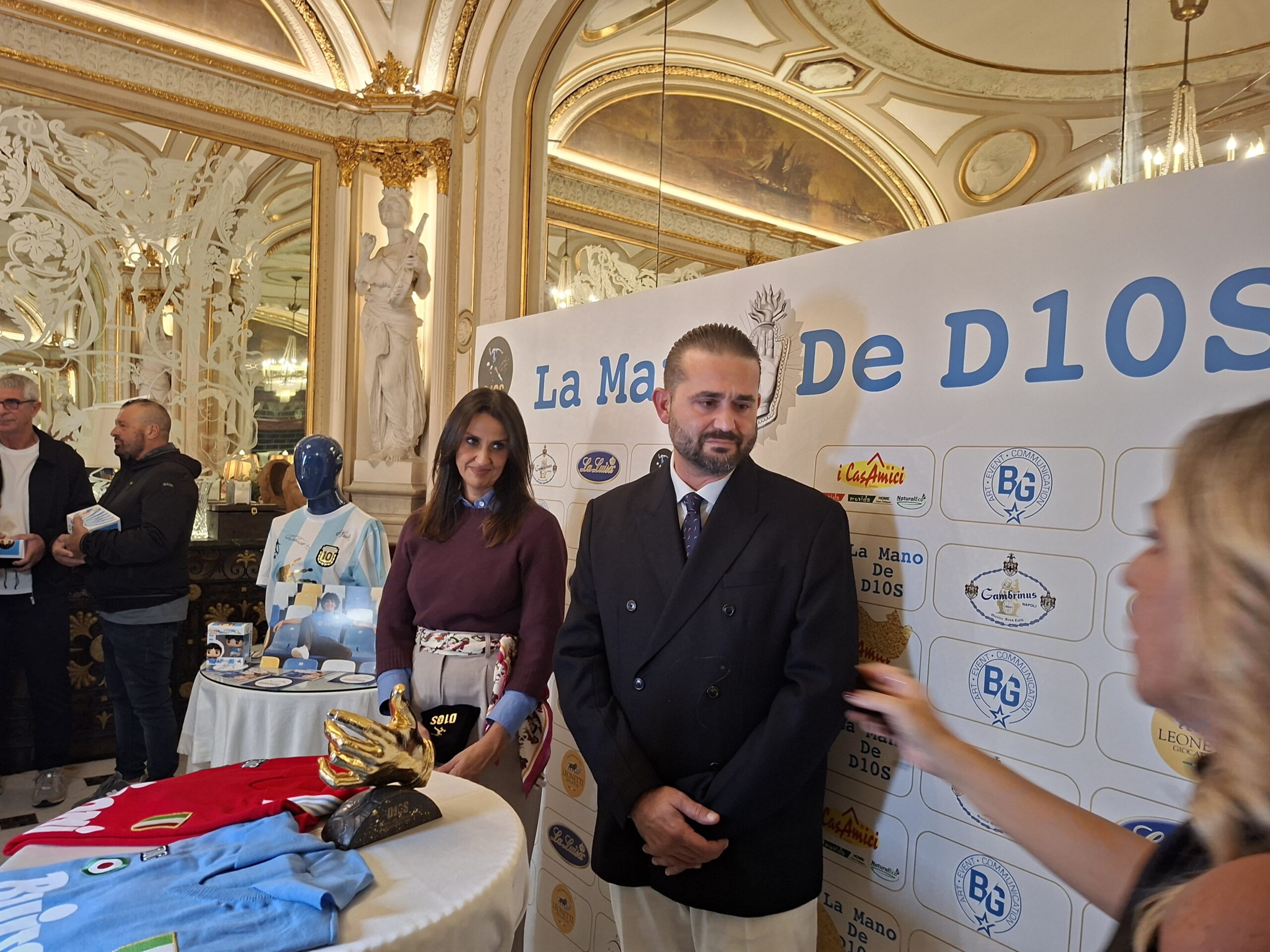 VIDEO IAMNAPLES – Edo De Laurentiis si commuove all’evento La Mano De D10S