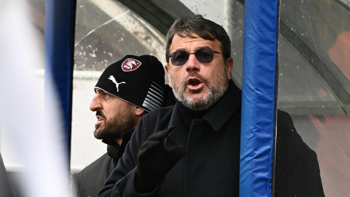 “Zero in pagella, in 22 contro zero. Oggi solo piattume e marasma”