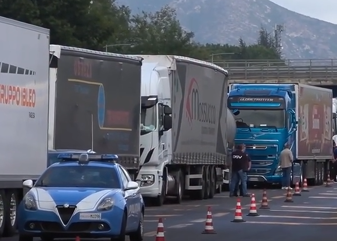 Presidi stradali, stretta del Viminale: 1.339 identificati e 71 denunciati