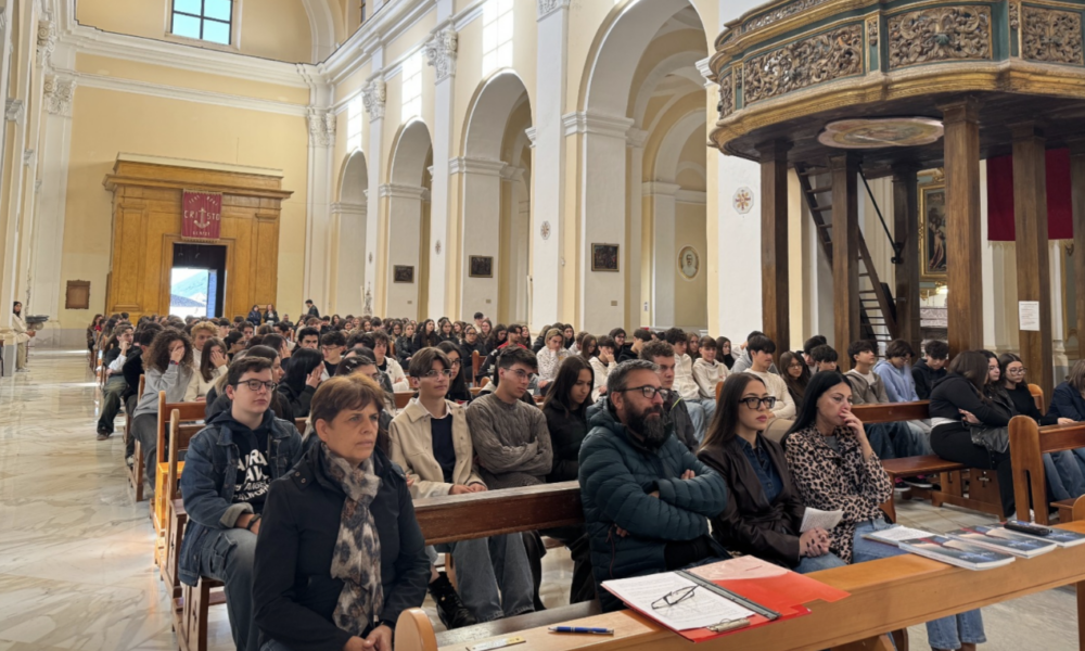 Il ricordo di Valentino Ferrara diventa opportunità per i giovani: presentato il bando ‘Lo Scrigno dei Valori’ – NTR24.TV