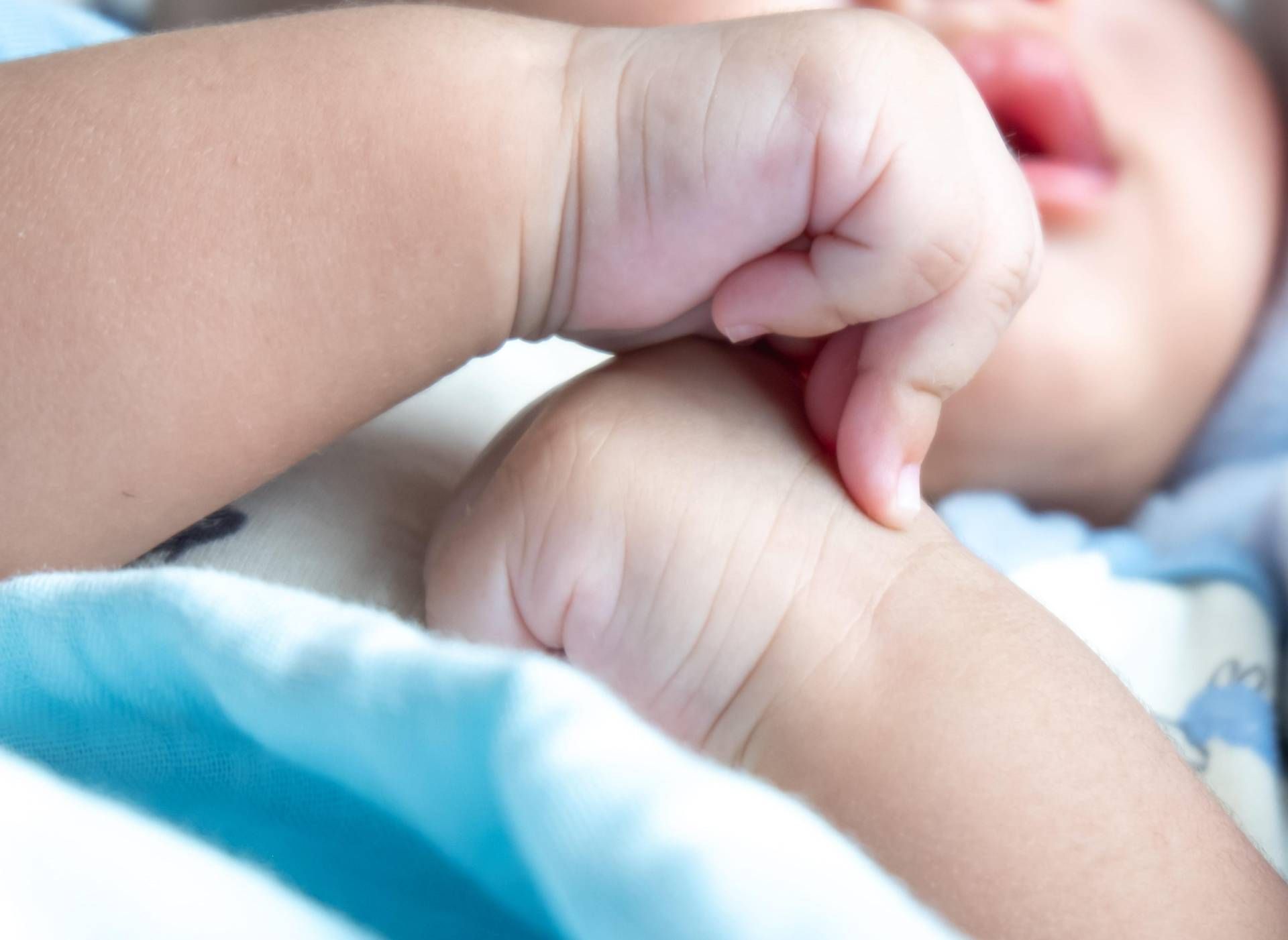 Dieta mediterranea, ecco come i benefici passano da madre a figlio: lo studio