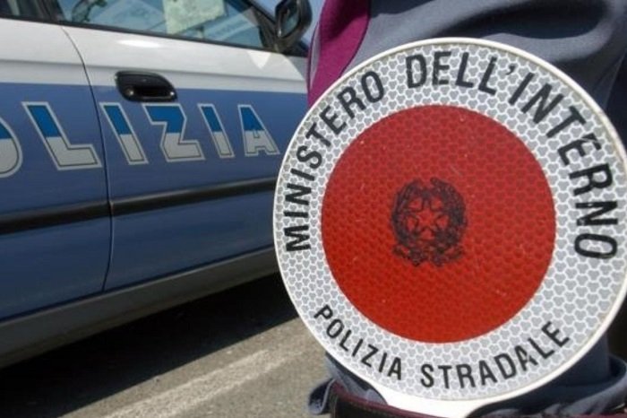 ritirate tre patenti di guida